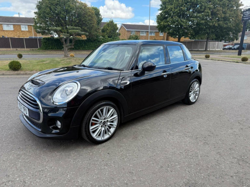 MINI Hatch  1.5 Cooper D Euro 6 (s/s) 5dr