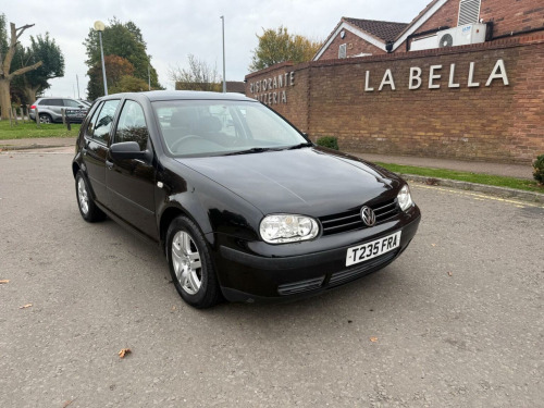 Volkswagen Golf 1.6 S 5dr