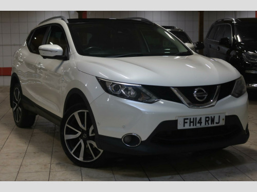 Nissan Qashqai  1.6 dCi Tekna XTRON 2WD Euro 5 (s/s) 5dr