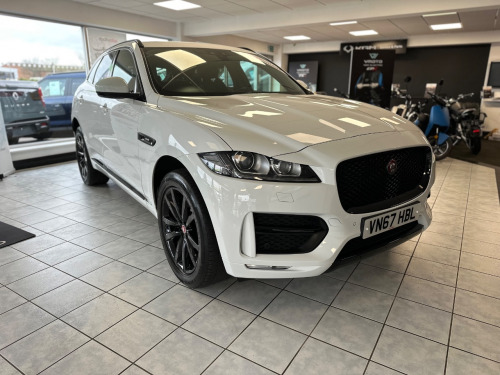 Jaguar F-PACE  2.0d R-Sport 5dr Auto AWD (Black Pack)