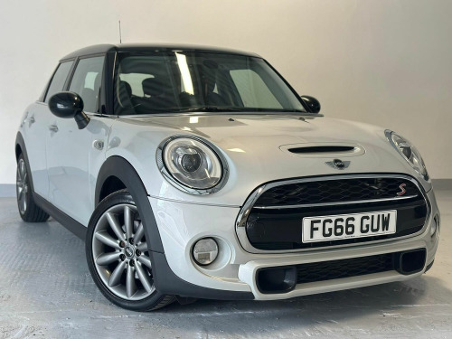 MINI Hatch  2.0 Cooper SD Auto 6Spd Euro 6 (s/s) 5dr