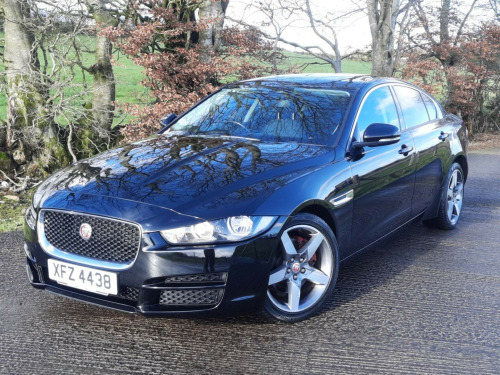 Jaguar XE  SE 4-Door