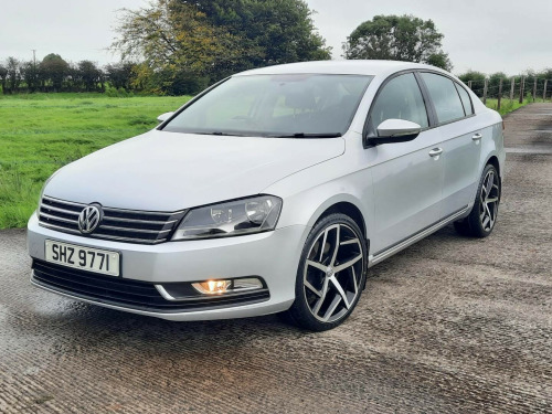 Volkswagen Passat  S TDI BLUEMOTION TECHNOLOGY DSG 4-Door