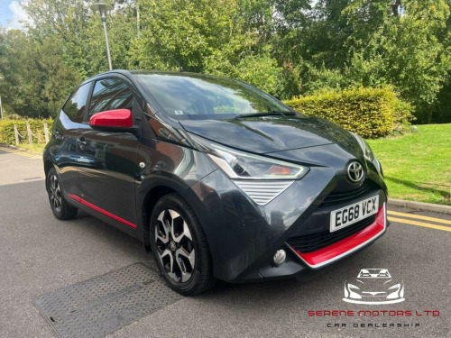 Toyota AYGO  1.0 VVT-i x-trend Funroof x-shift Euro 6 5dr