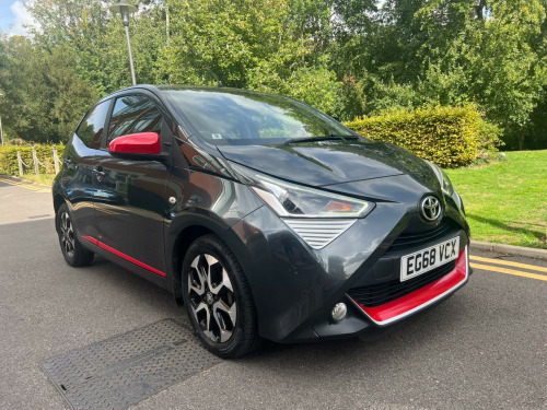 Toyota AYGO  1.0 VVT-i x-trend Funroof x-shift Euro 6 5dr