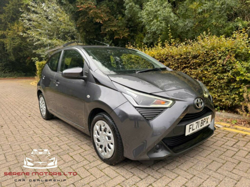 Toyota AYGO  1.0 VVT-i x-play x-shift Euro 6 5dr (Safety Sense)