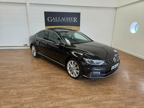 Volkswagen Passat  R LINE TDI BLUEMOTION TECHNOLOGY 4-Door