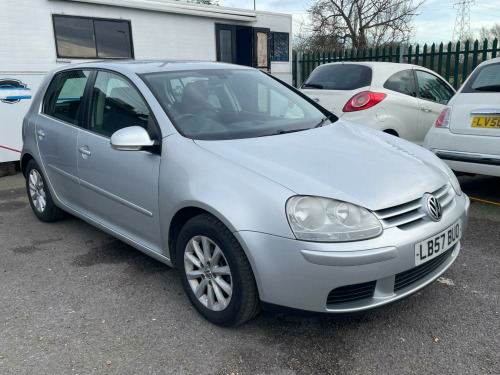 Volkswagen Golf  1.6 FSI Match 5dr