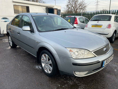 Ford Mondeo  1.8 Silver 5dr