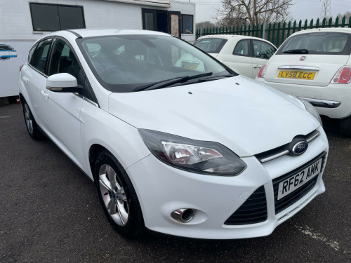 Ford Focus  1.6 Zetec Euro 5 5dr