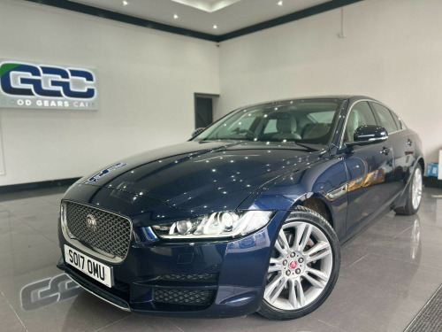 Jaguar XE  2.0i Portfolio Auto Euro 6 (s/s) 4dr