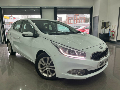 Kia ceed  1.6 CRDi 2 Auto Euro 5 5dr