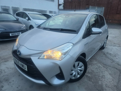 Toyota Yaris  HYBRID EURO 6 AUTOMATIC 