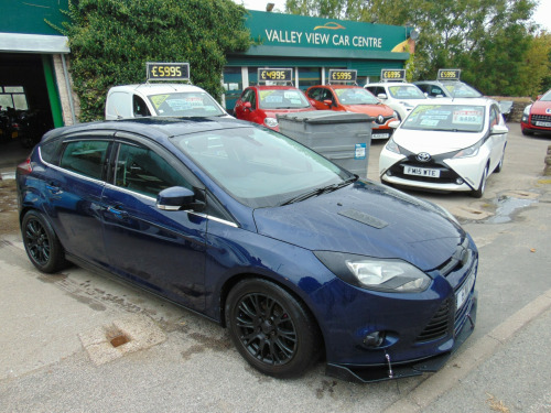 Ford Focus  TITANIUM 5-Door