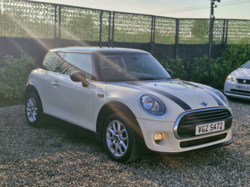 MINI Hatch  1.5 Cooper Euro 6 (s/s) 3dr