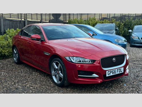 Jaguar XE  2.0d R-Sport Auto AWD Euro 6 (s/s) 4dr 