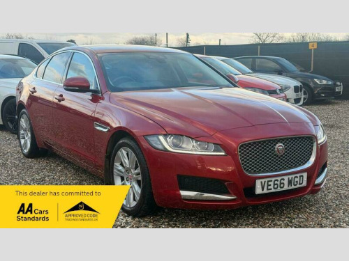 Jaguar XF  2.0d Portfolio Auto Euro 6 (s/s) 4dr 