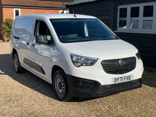 Vauxhall Combo  1.5 Turbo D 2300 Dynamic L2 H1 Euro 6 4dr