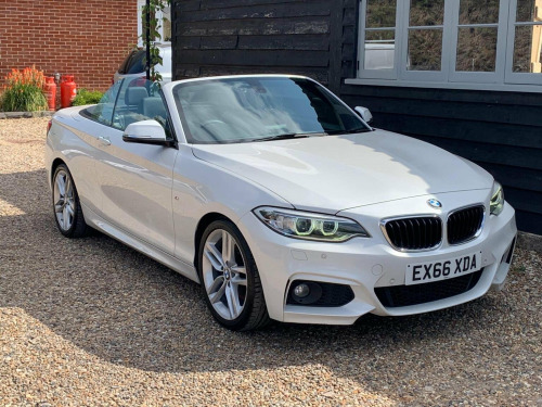 BMW 2 Series  2.0 220i M Sport Auto Euro 6 (s/s) 2dr