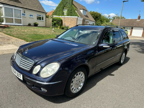 Mercedes-Benz E-Class E240 2.6 E240 Elegance 5dr