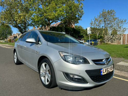 Vauxhall Astra  1.6 16V SRi Sports Tourer Auto Euro 5 5dr