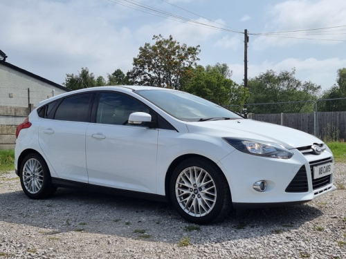 Ford Focus  1.6 Zetec Hatchback 5dr Petrol Powershift Euro 5 (125 ps)