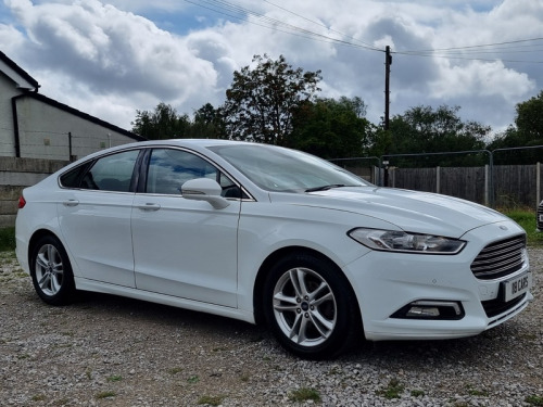 Ford Mondeo  2.0 TDCi Zetec Hatchback 5dr Diesel Manual Euro 6 (s/s) (150 ps)