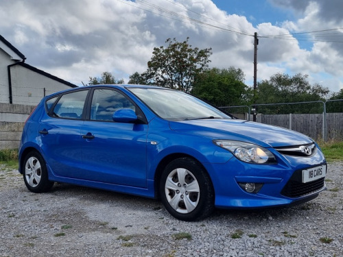 Hyundai i30  1.6 CRDi Classic Hatchback 5dr Diesel Manual Euro 4 (89 bhp)