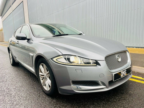 Jaguar XF  2.2d Luxury Auto Euro 5 (s/s) 4dr