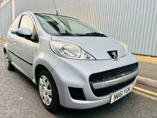 Peugeot 107  1.0 12V Urban Euro 5 5dr