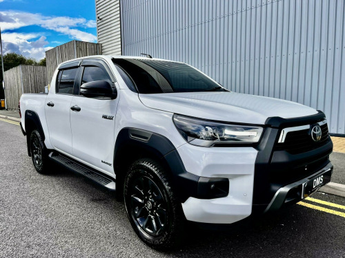 Toyota Hi-Lux  2.8 D-4D Invincible X Auto 4WD Euro 6 (s/s) 4dr