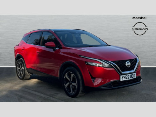 Nissan Qashqai  QASHQAI 1.3 DiG-T MH N-Connecta [Glass Roof] 5dr