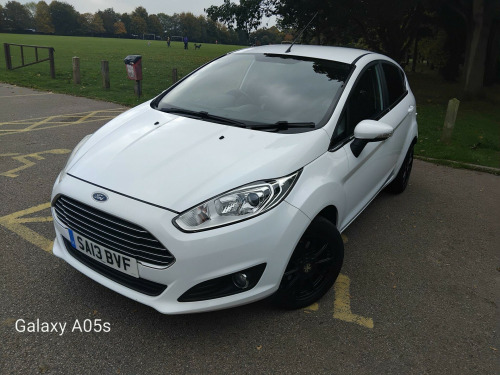 Ford Fiesta  1.25 Zetec Euro 5 5dr
