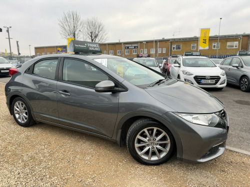 Honda Civic  I-VTEC ES 5-Door