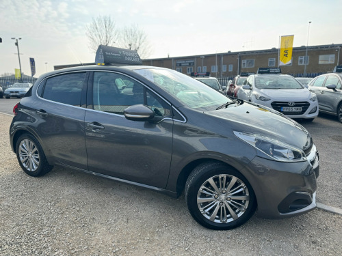 Peugeot 208  ALLURE 5-Door