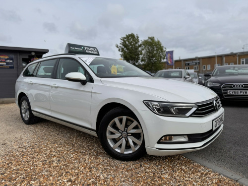 Volkswagen Passat  S TDI BLUEMOTION TECHNOLOGY DSG 5-Door