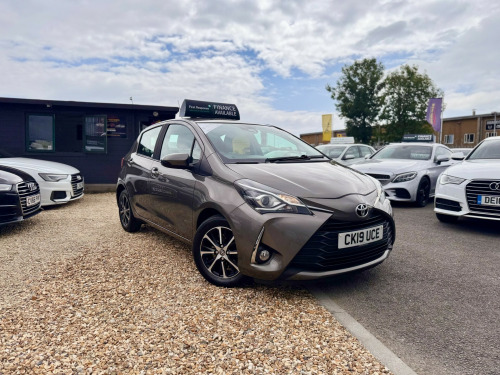 Toyota Yaris  VVT-I ICON TECH 5-Door