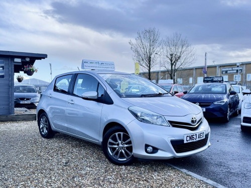 Toyota Yaris  1.33 Dual VVT-i Icon Plus Hatchback 5dr Petrol Multidrive S Euro 5 (99 ps) 