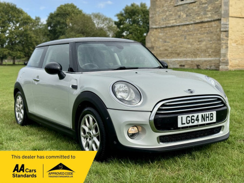 MINI Hatch  1.5 Cooper Auto Euro 6 (s/s) 3dr