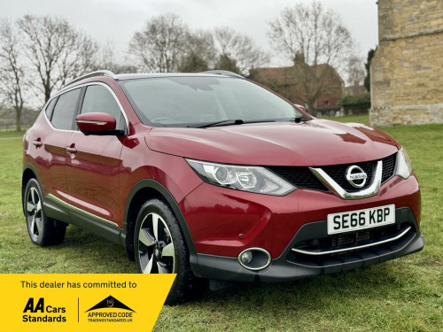 Nissan Qashqai  1.2 DIG-T N-Connecta XTRON 2WD Euro 6 (s/s) 5dr 