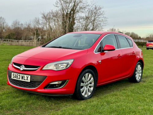 Vauxhall Astra  2.0 CDTi Elite Auto Euro 5 5dr 
