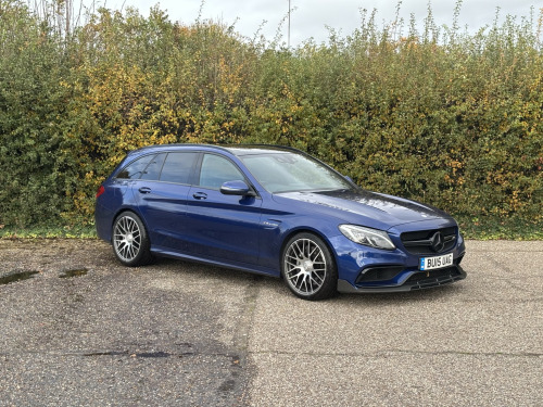 Mercedes-Benz C-Class  4.0 C63 V8 BiTurbo AMG