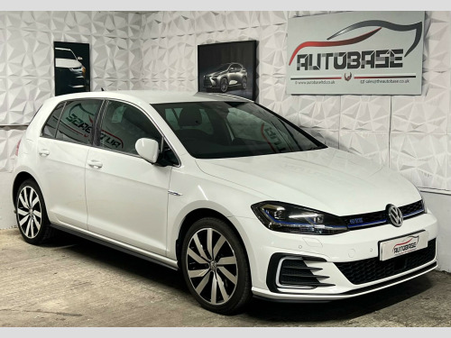 Volkswagen Golf  1.4 TSI 8.7kWh GTE Advance DSG Euro 6 (s/s) 5dr