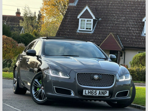 Jaguar XJ  3.0d V6 Autobiography Auto Euro 6 (s/s) 4dr (LWB)