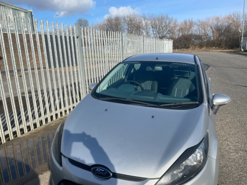 Ford Fiesta  1.25 Style + 5dr [82]