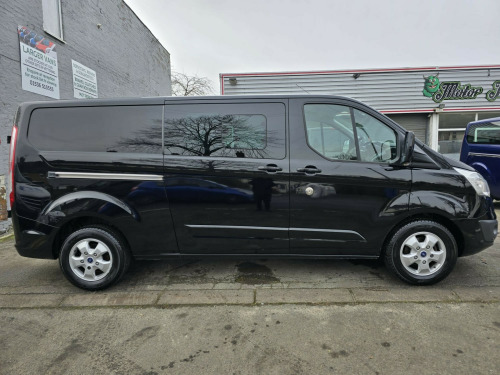 Ford Transit Custom  2.2 TDCi 125ps Low Roof D/Cab Limited Van