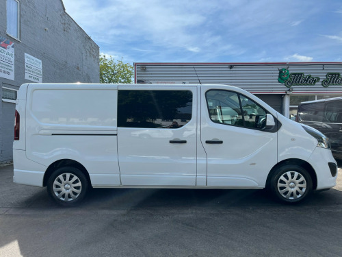 Vauxhall Vivaro  2900 1.6CDTI BiTurbo 120PS eFLEX Sportive Crew Van