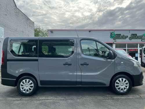 Renault Trafic  SL27 ENERGY dCi 95 Business 9 Seat Minibus
