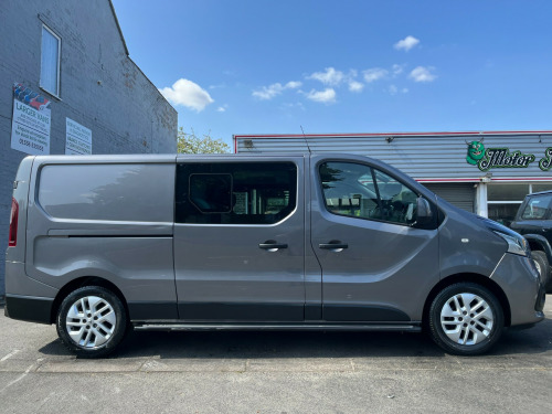 Renault Trafic  LL29 Energy dCi 125 Sport Nav 6 Seat LWB Crew Van