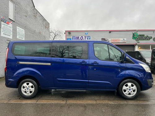 Ford Tourneo Custom  2.2 300 TDCi Limited Titanium 9 Seat LWB Minibus  